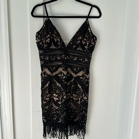 Saylor Fringe Embroidery Black Lace Dress Size M - Picture 3 of 11